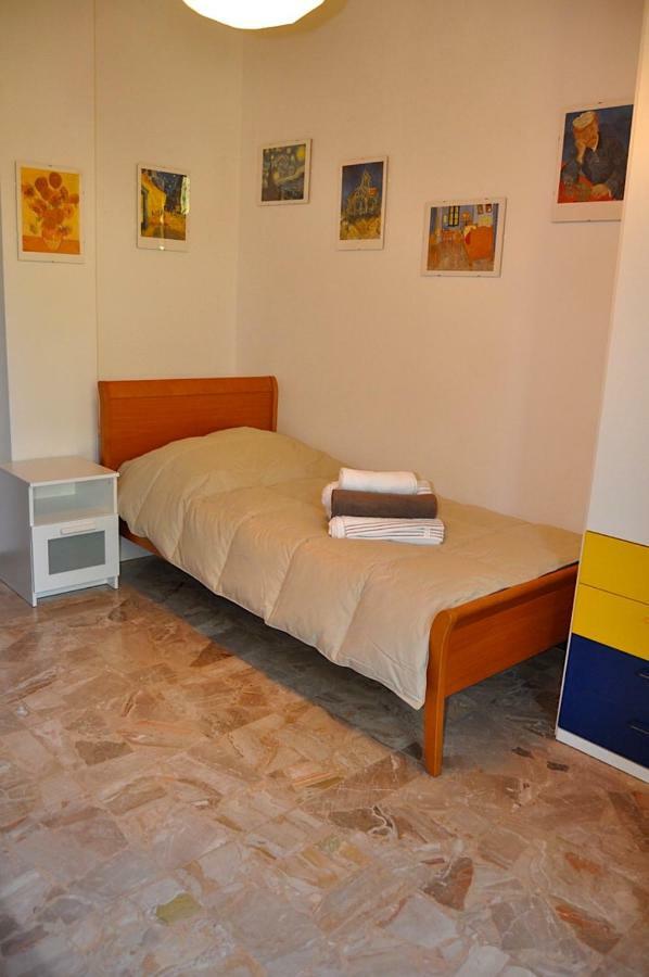 La Casa Di Sarita Pavia Exterior foto